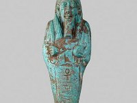 Aeg F 153  Aeg F 153, Spätzeit, Uschebti des Ni-anch-henu, Blaue Fayence, H 15,7 cm, B 3,8 cm, T 2,9 cm : Bestandskatalog Ägypten, Museumsfoto: Claus Cordes
